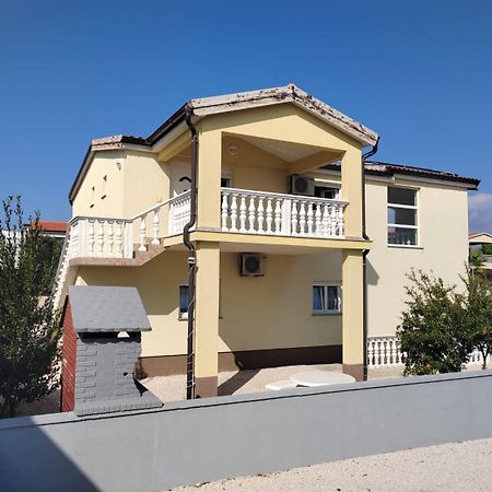 Apartments Draga - Comfortable & Afordable Vir Exterior photo