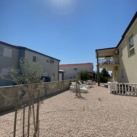 Apartments Draga - Comfortable & Afordable Vir Exterior photo