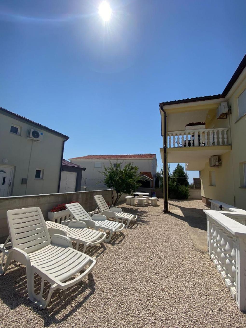 Apartments Draga - Comfortable & Afordable Vir Exterior photo