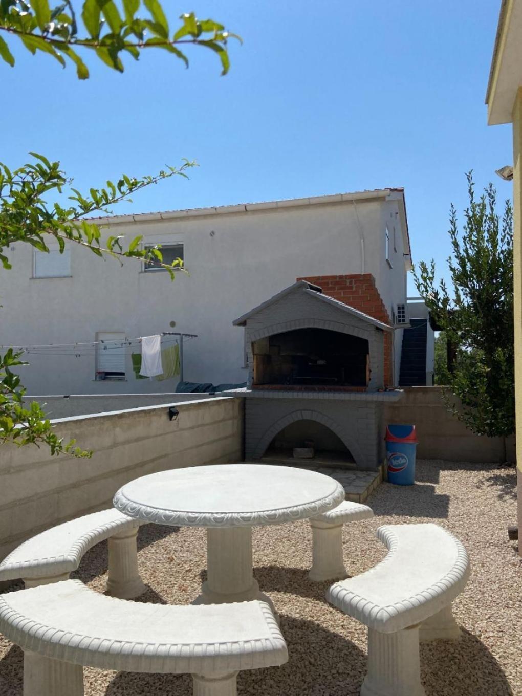 Apartments Draga - Comfortable & Afordable Vir Exterior photo